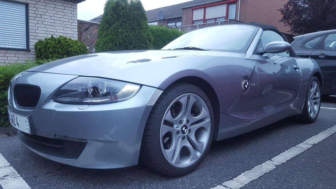 BMW-E85-04.jpg